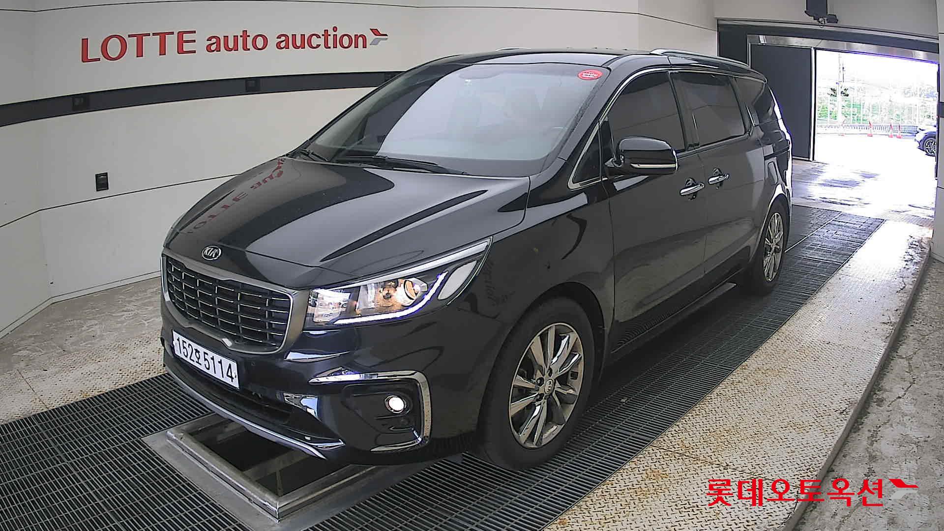 2020 - kia carnival