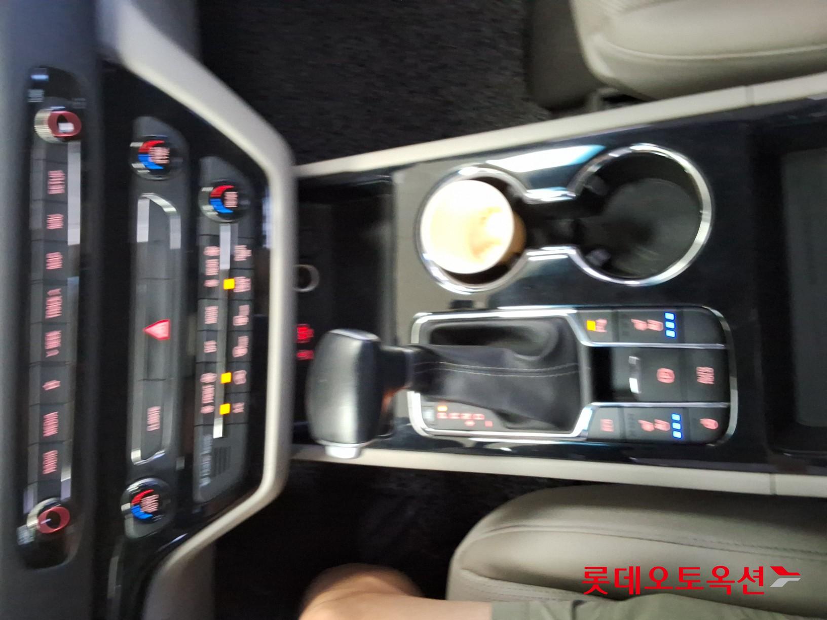 2020 - kia carnival
