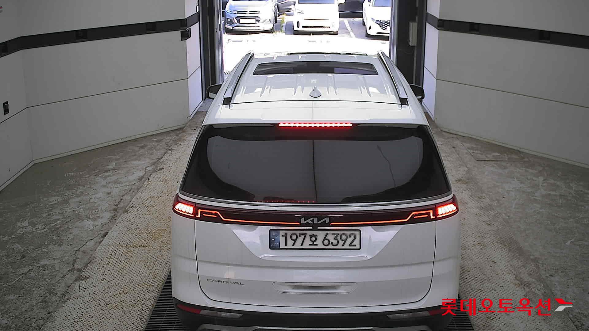 2022 - kia carnival