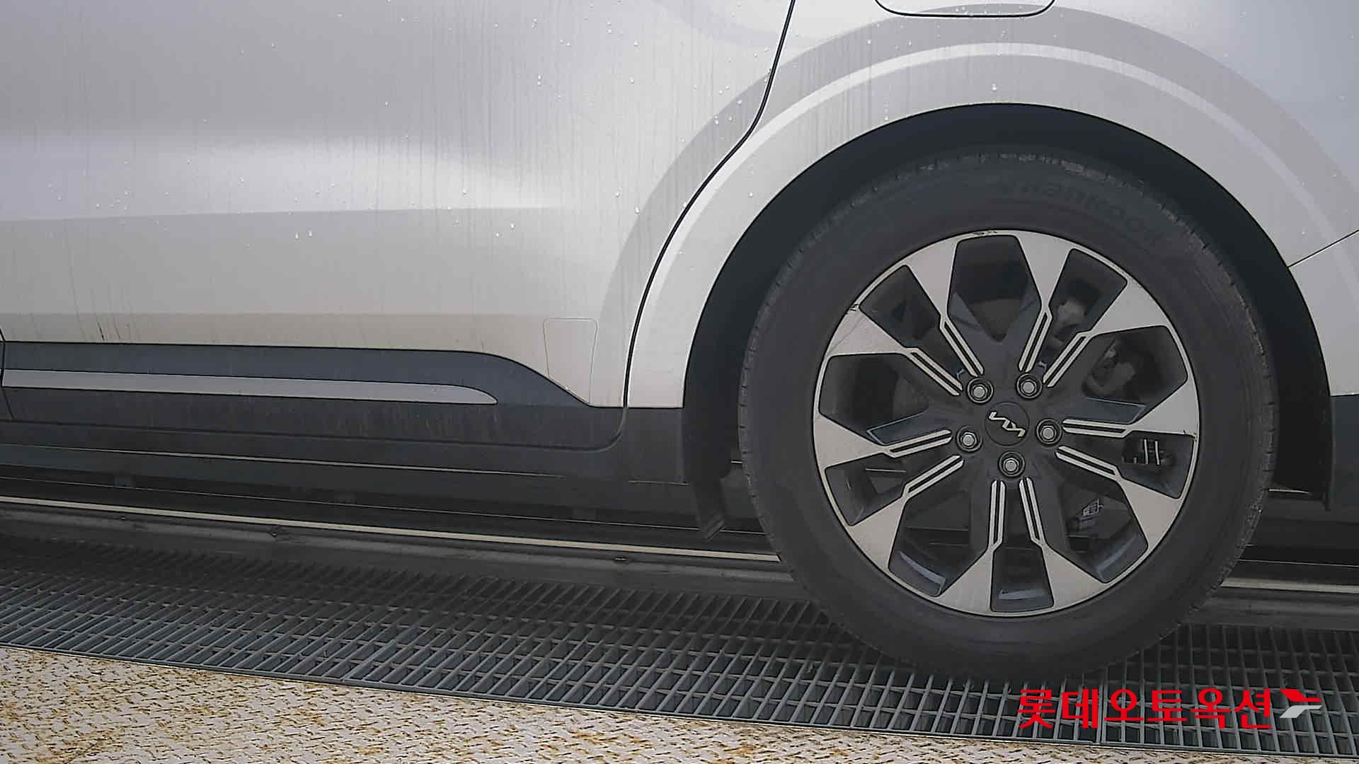 2022 - kia carnival