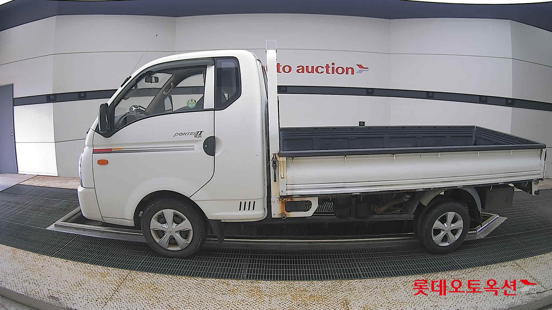 2013 - hyundai porter