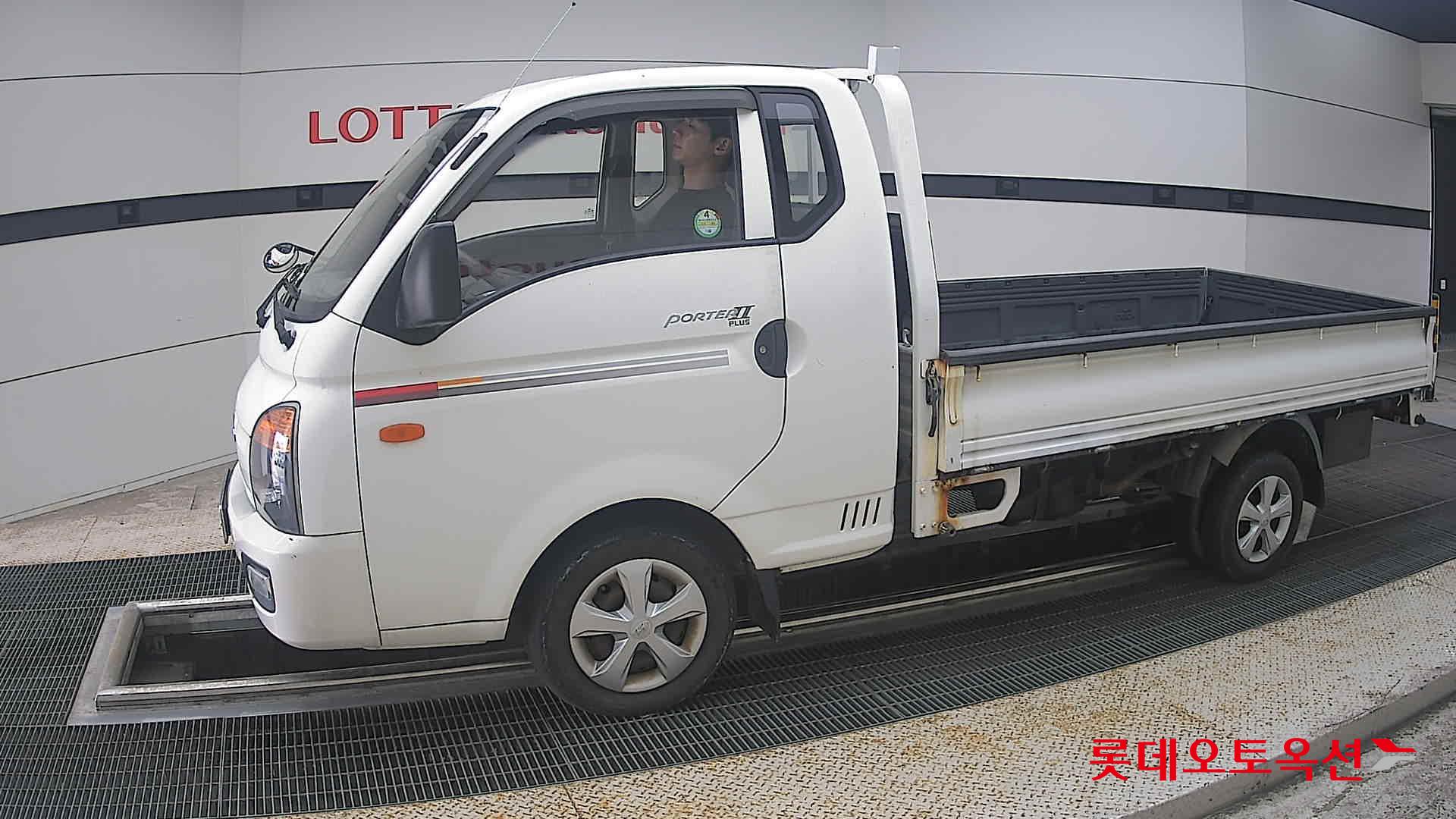2013 - hyundai porter