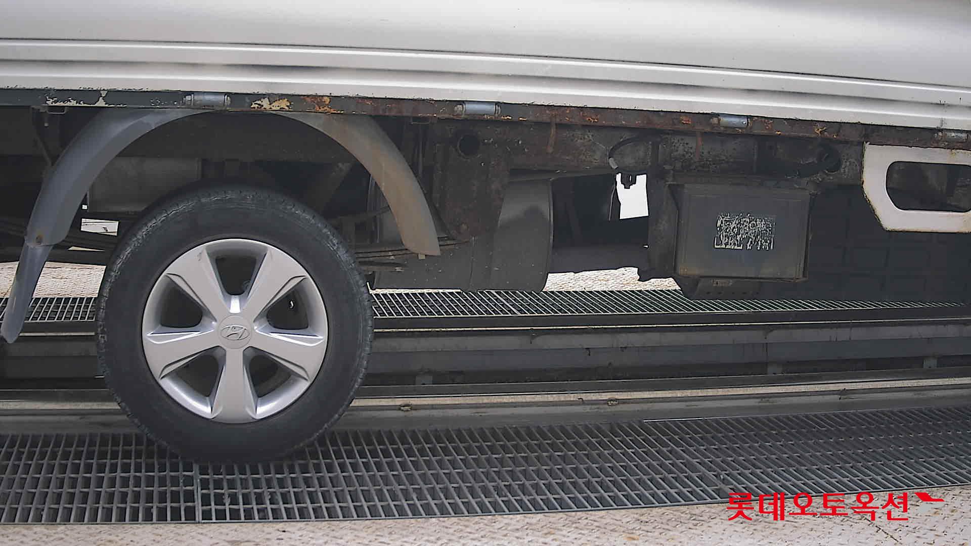 2013 - hyundai porter