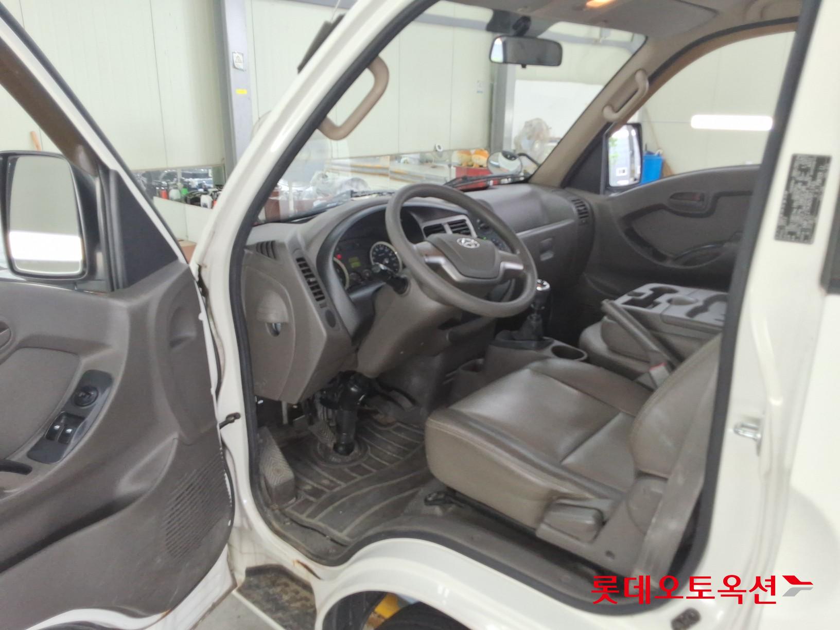 2013 - hyundai porter