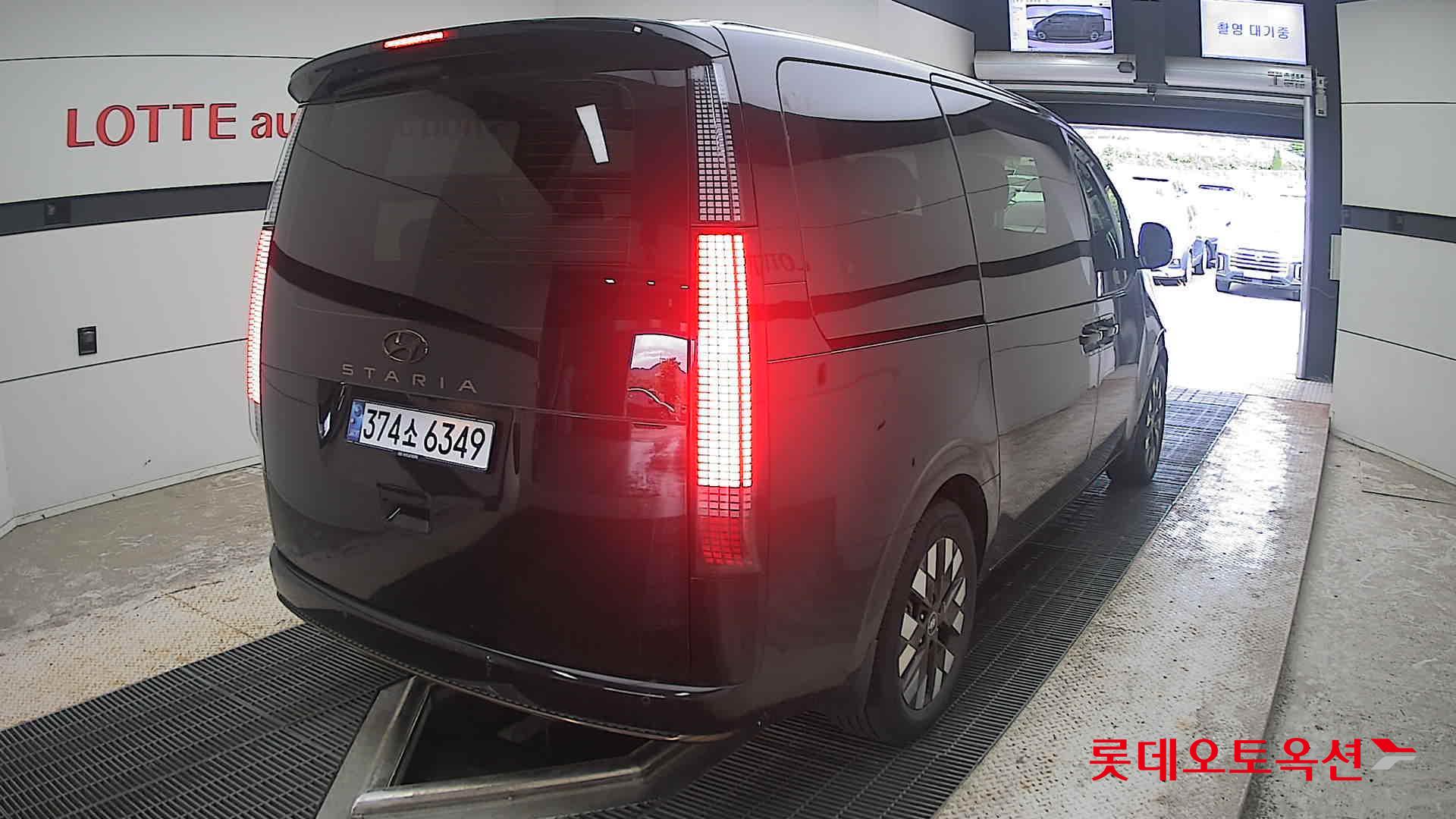 2022 - hyundai staria