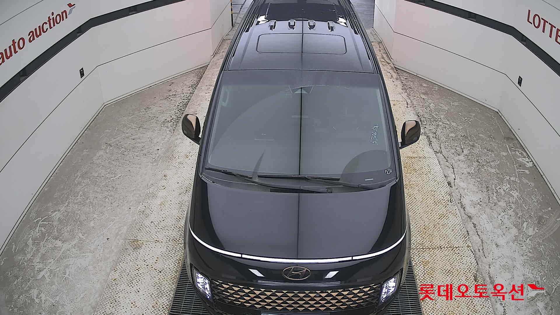 2022 - hyundai staria