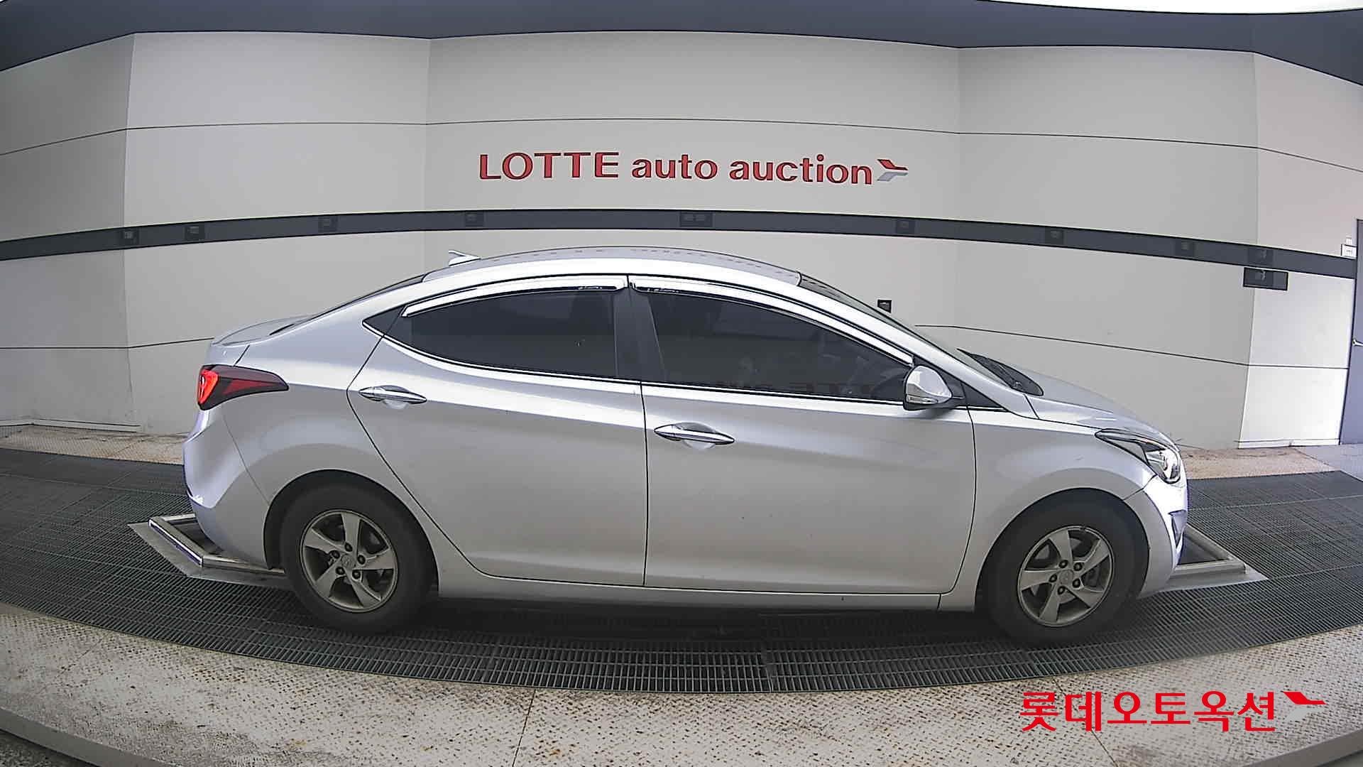2015 - hyundai avante