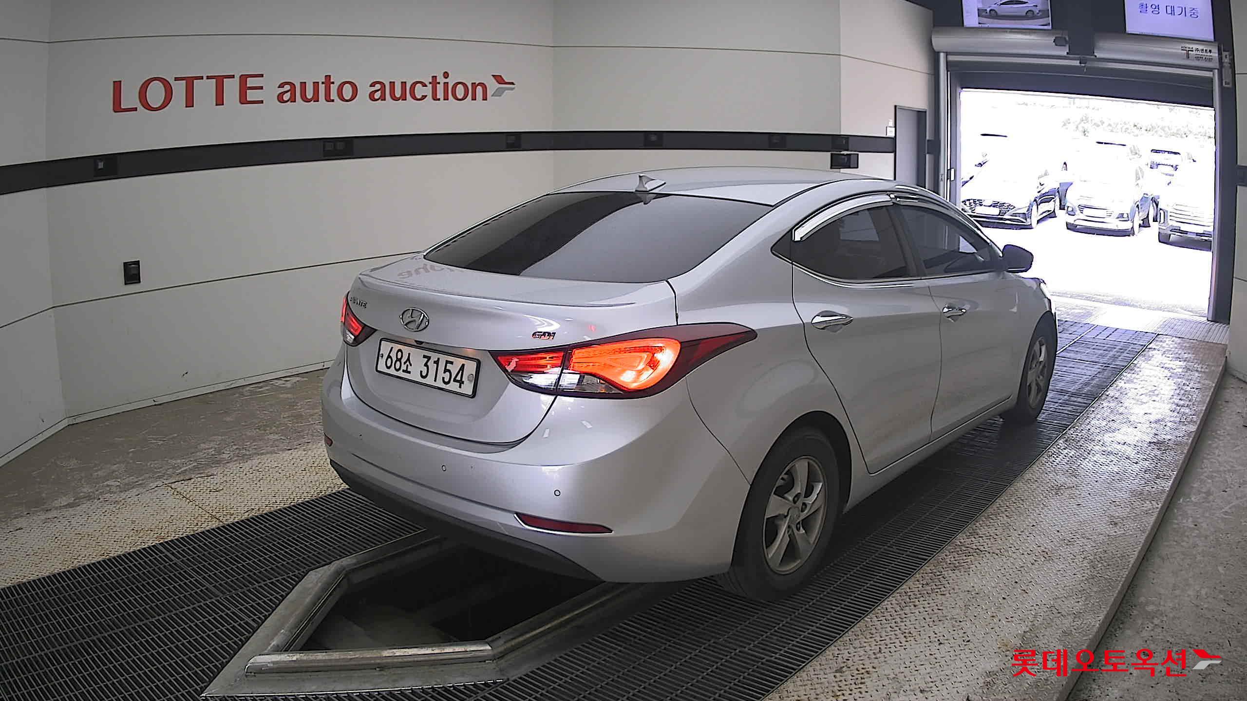 2015 - hyundai avante