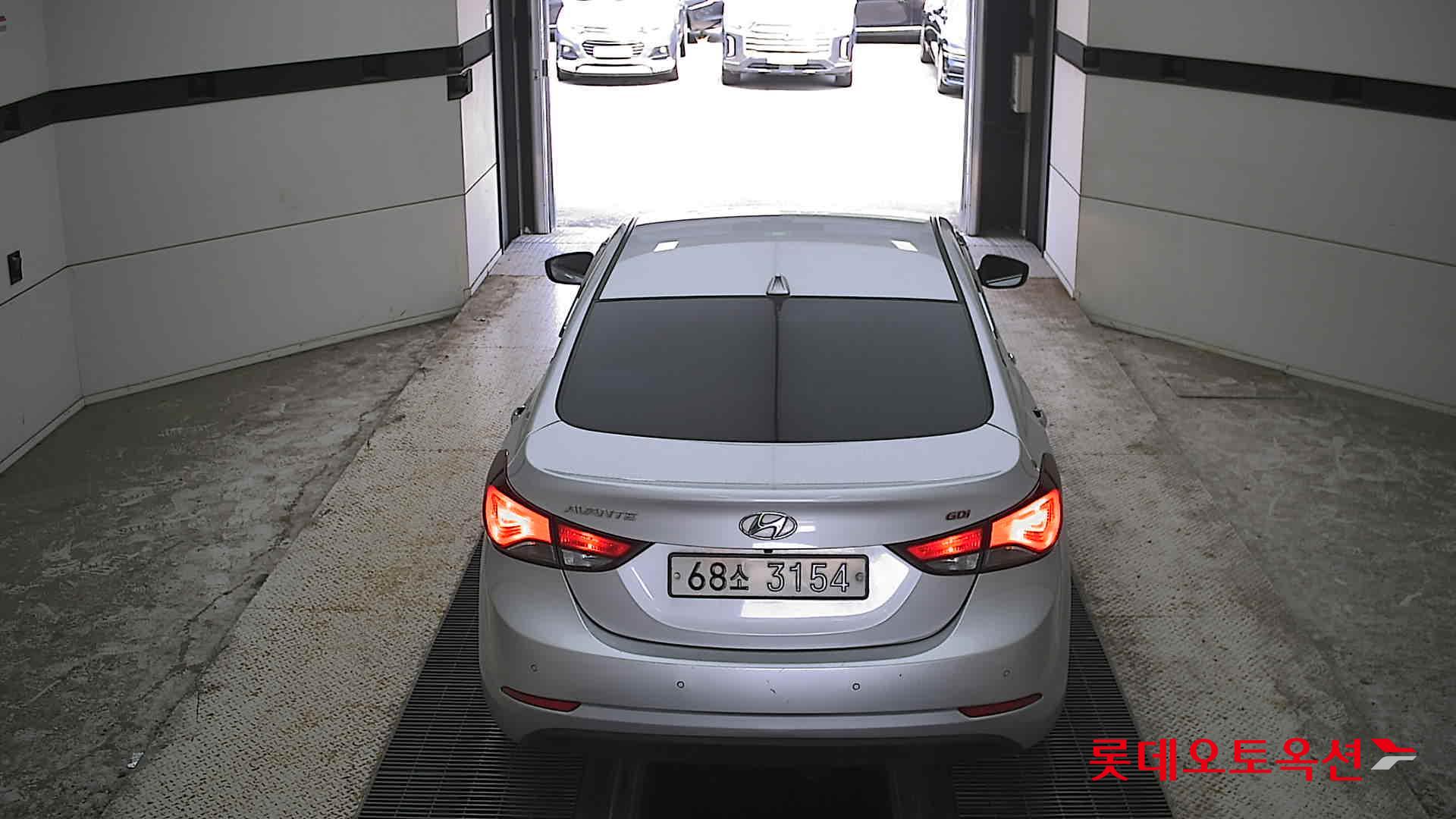 2015 - hyundai avante