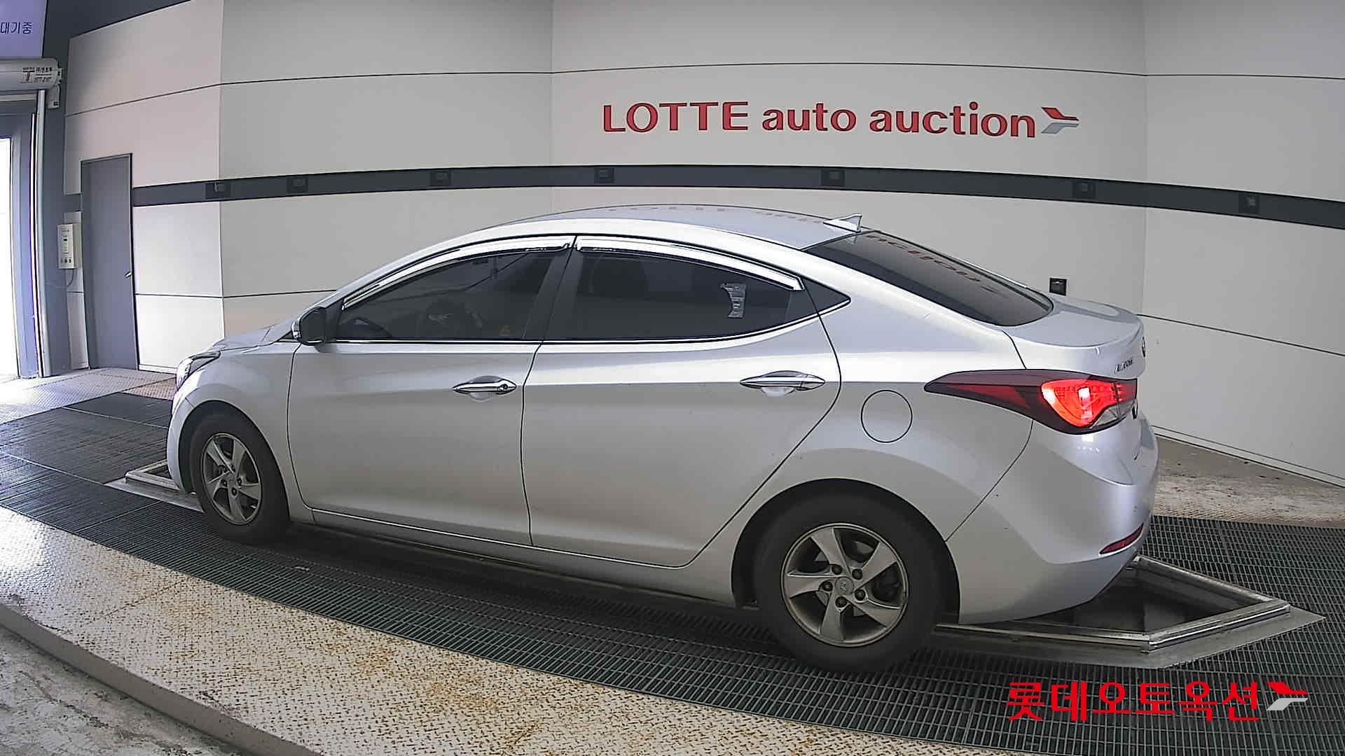 2015 - hyundai avante
