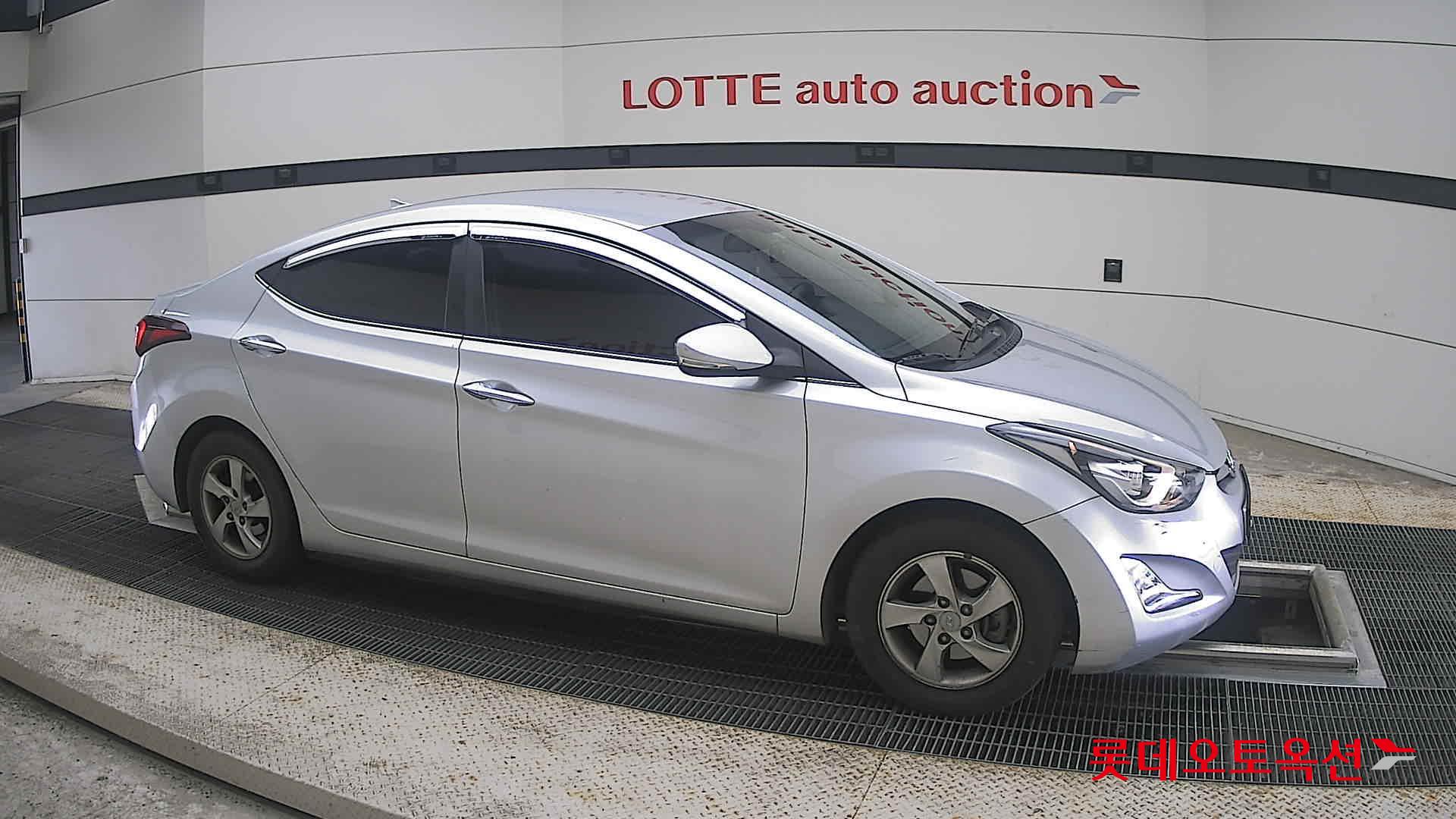 2015 - hyundai avante