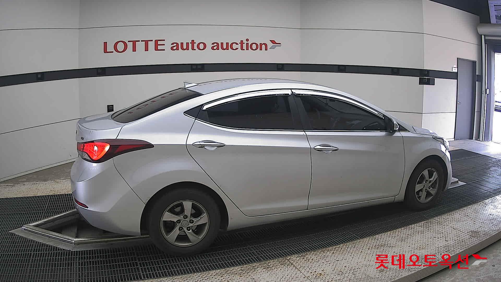 2015 - hyundai avante
