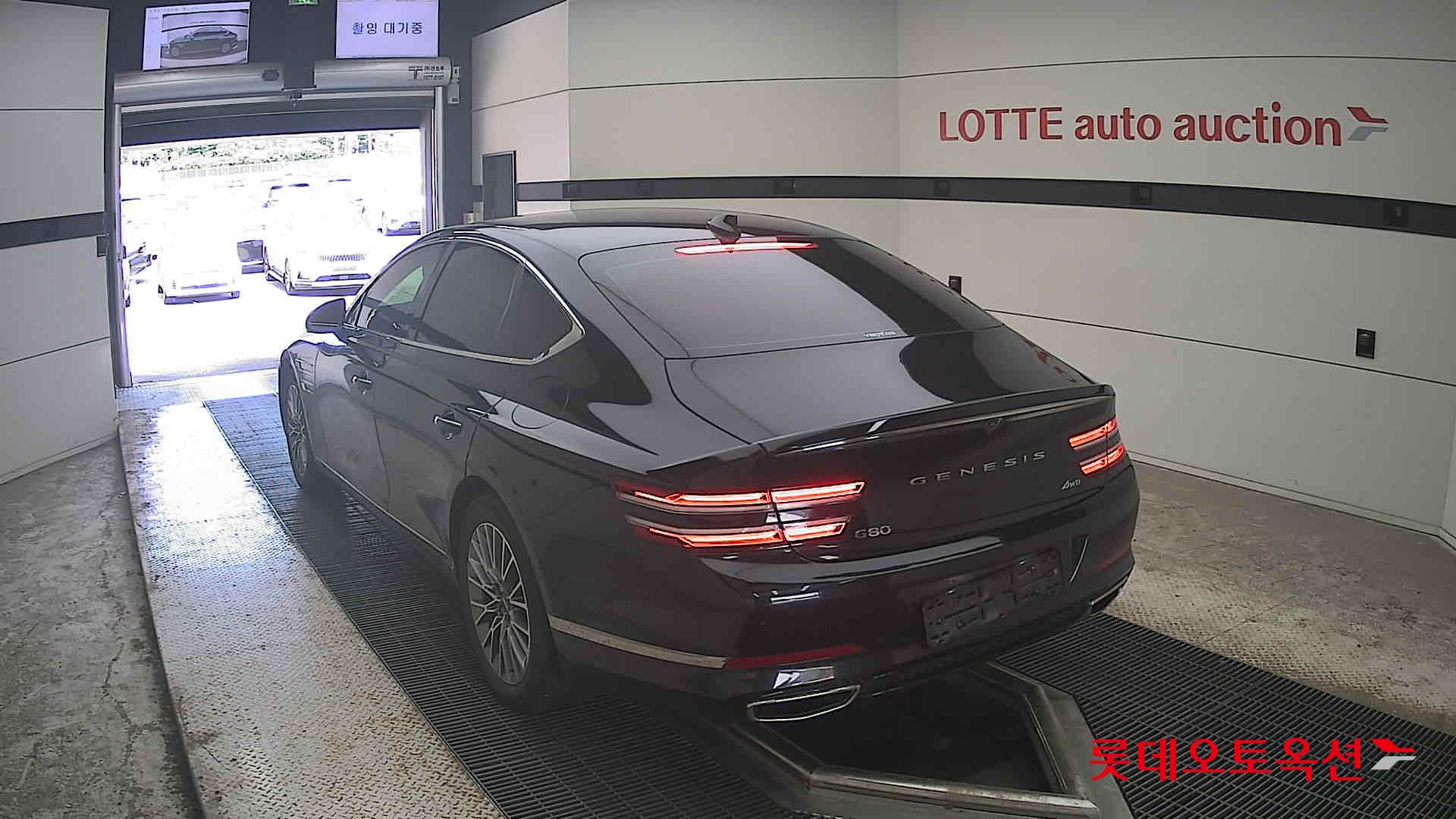 2022 - genesis g80