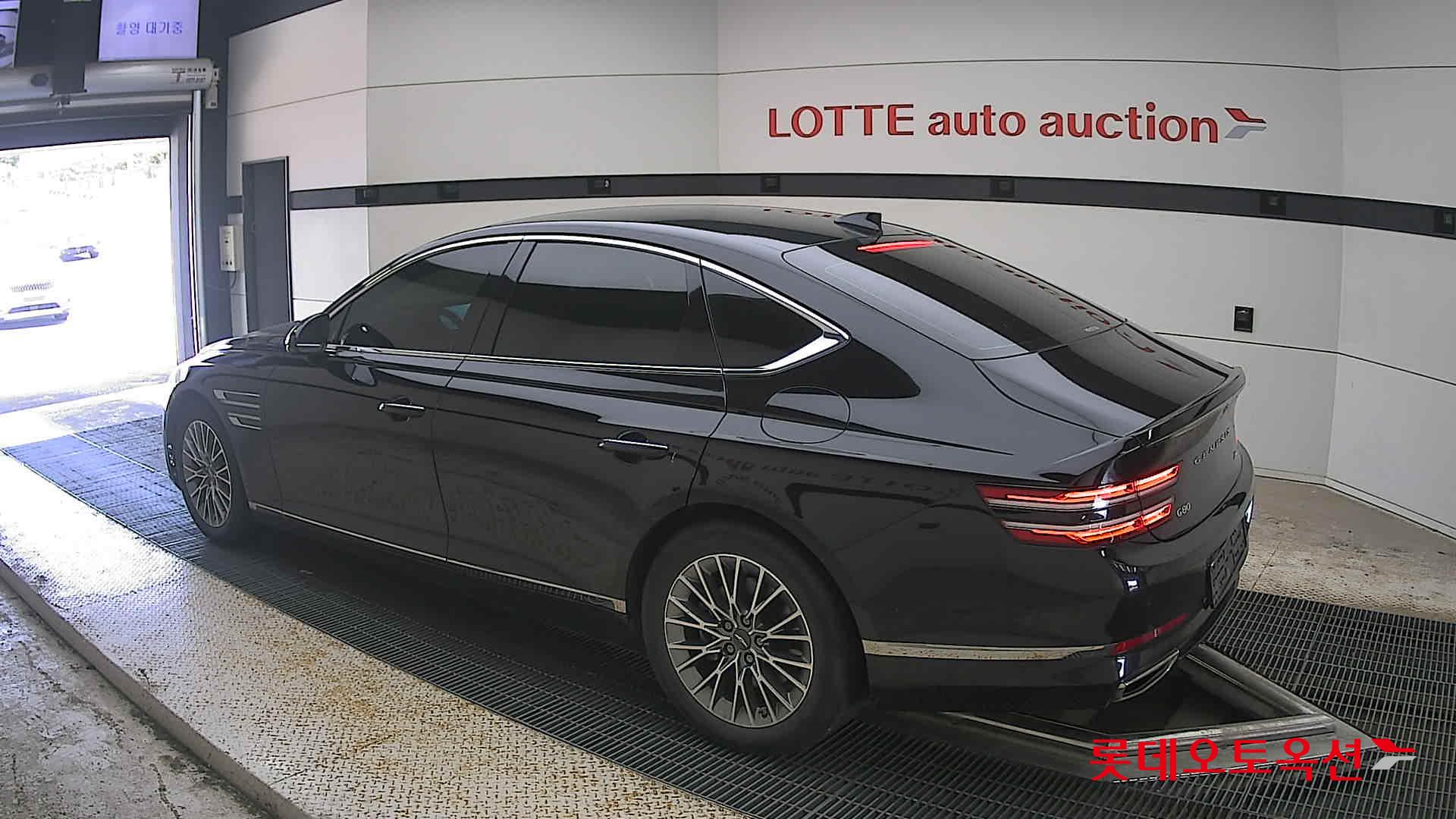 2022 - genesis g80