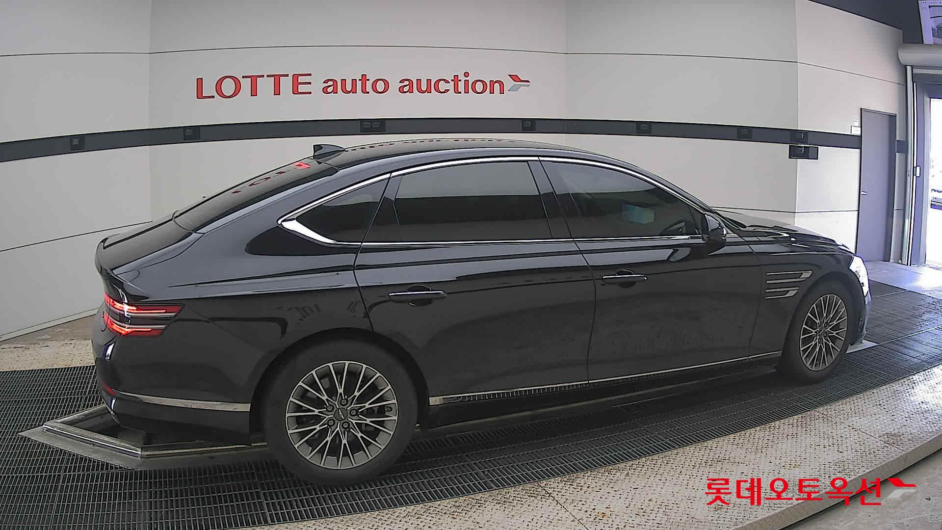 2022 - genesis g80