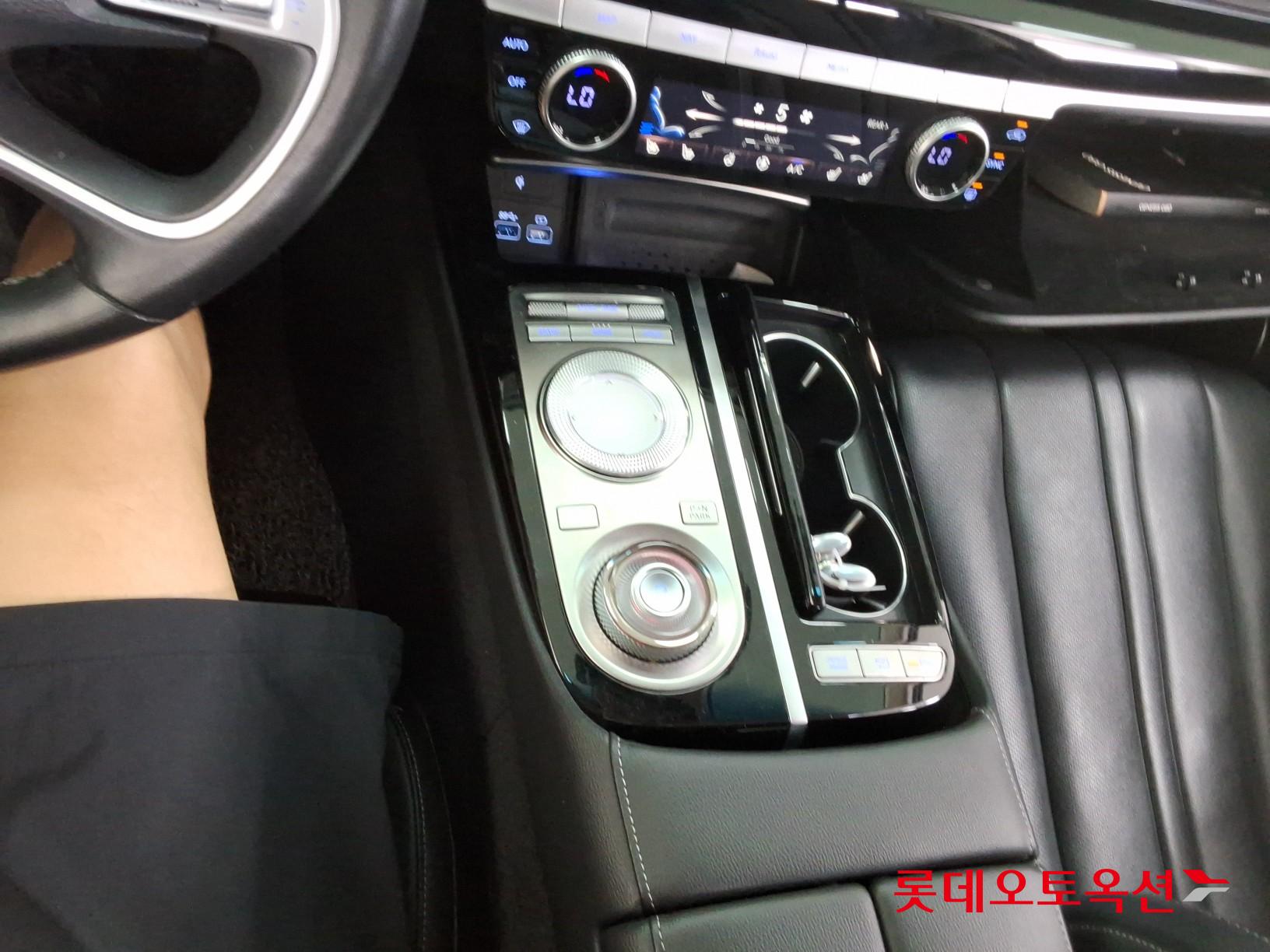 2022 - genesis g80
