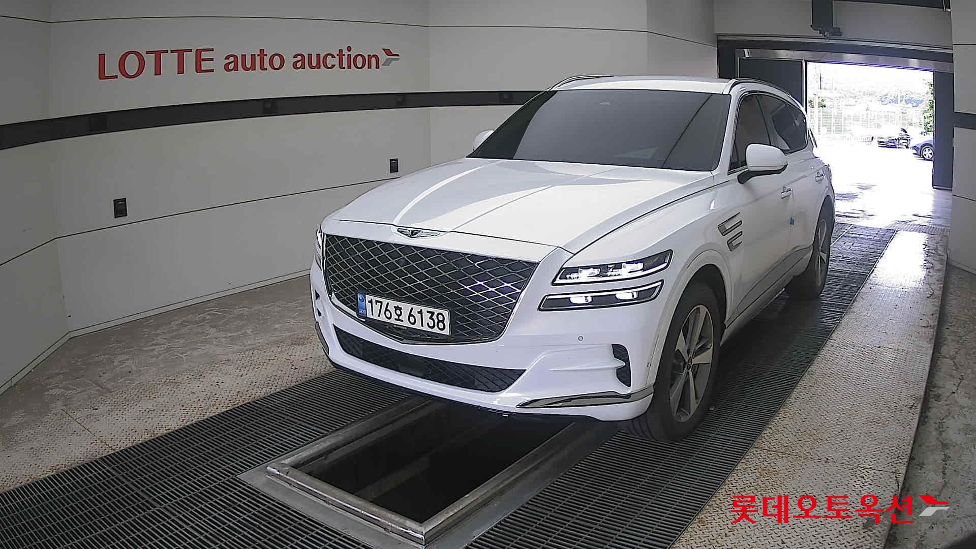 2022 - genesis gv80