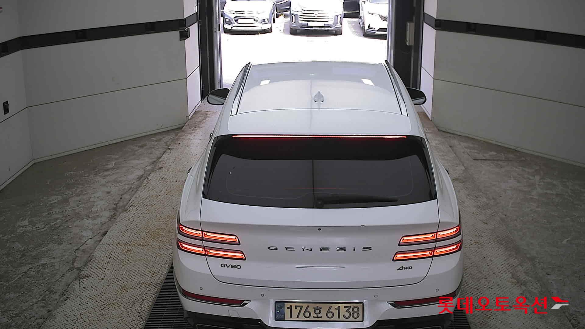 2022 - genesis gv80
