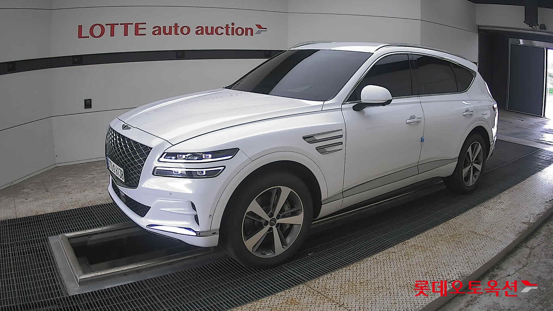 2022 - genesis gv80