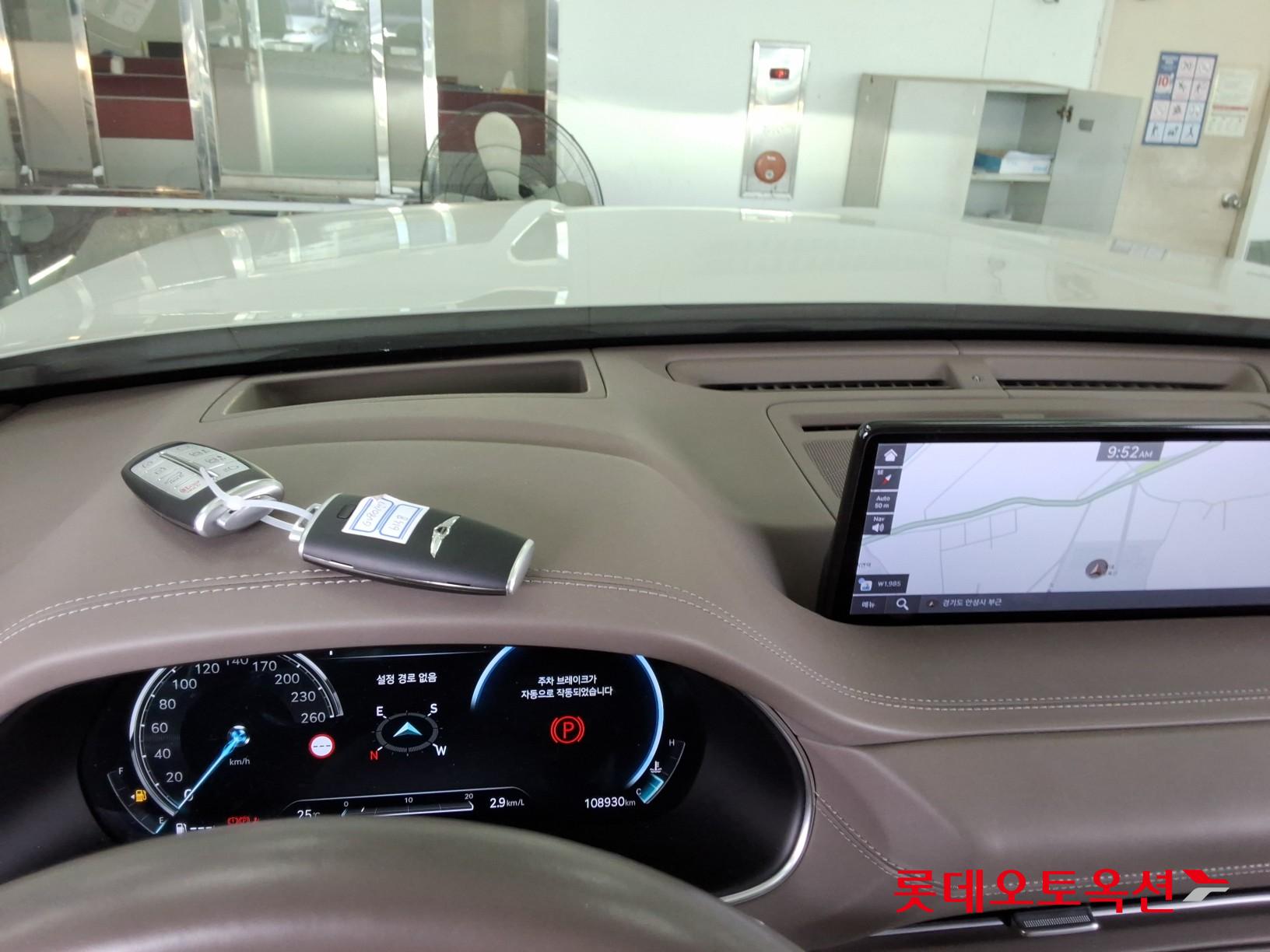 2022 - genesis gv80