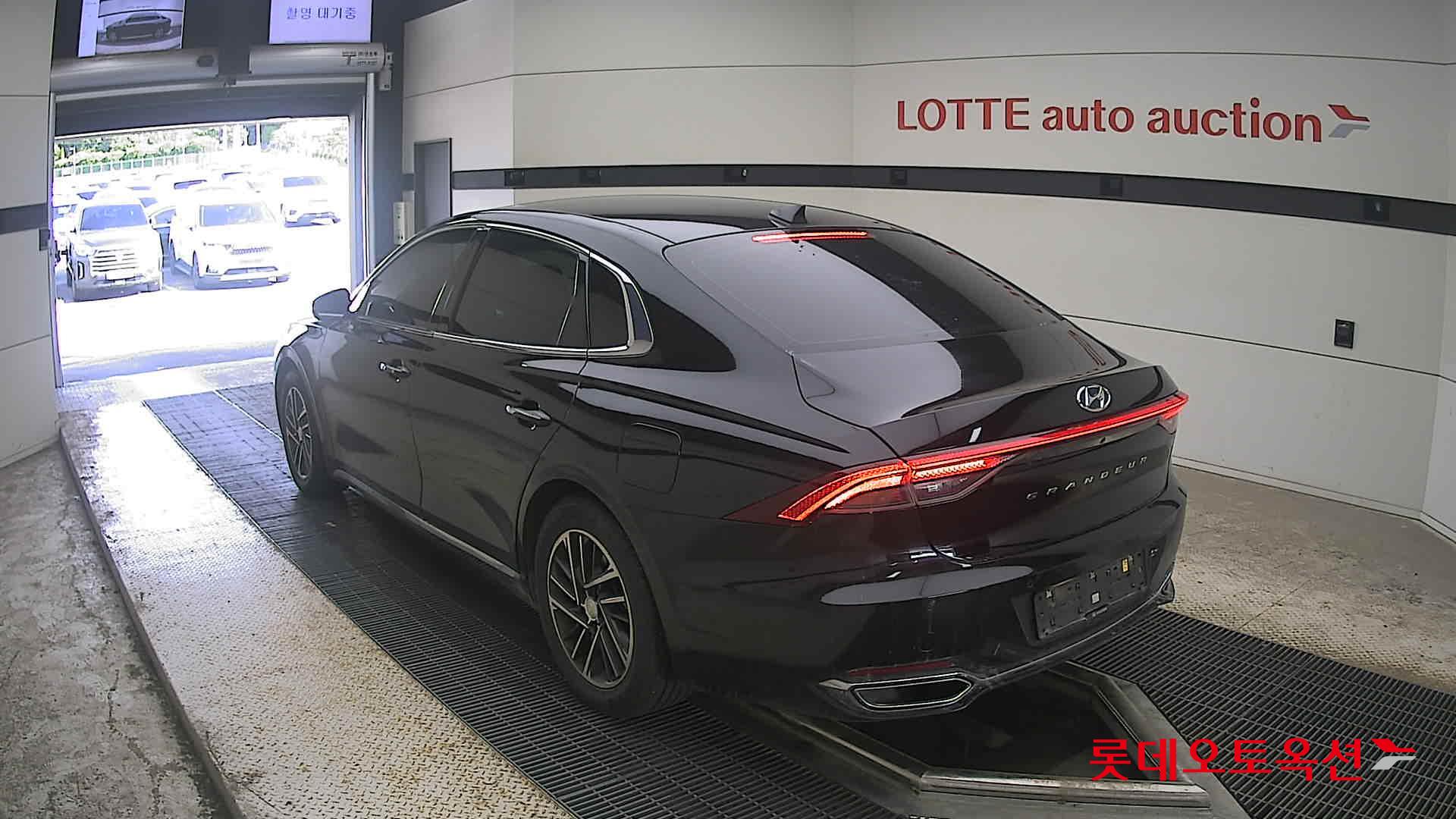 2022 - hyundai grandeur
