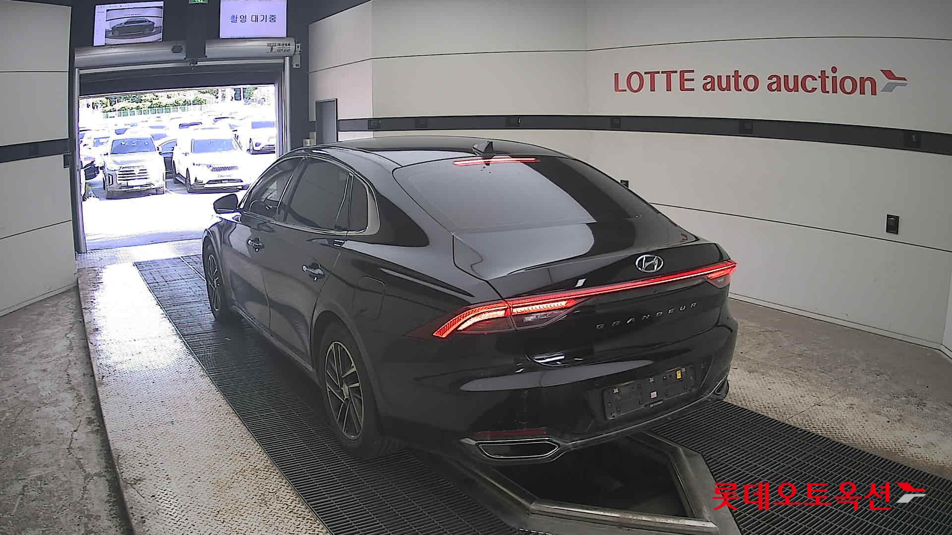 2022 - hyundai grandeur