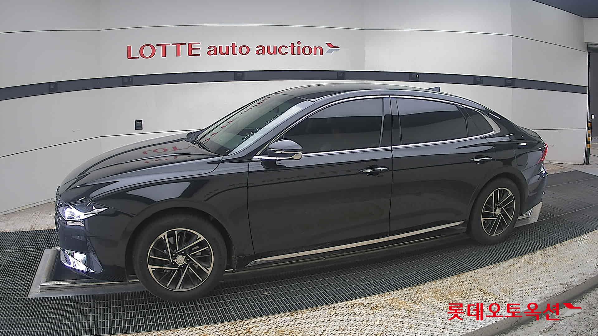 2022 - hyundai grandeur