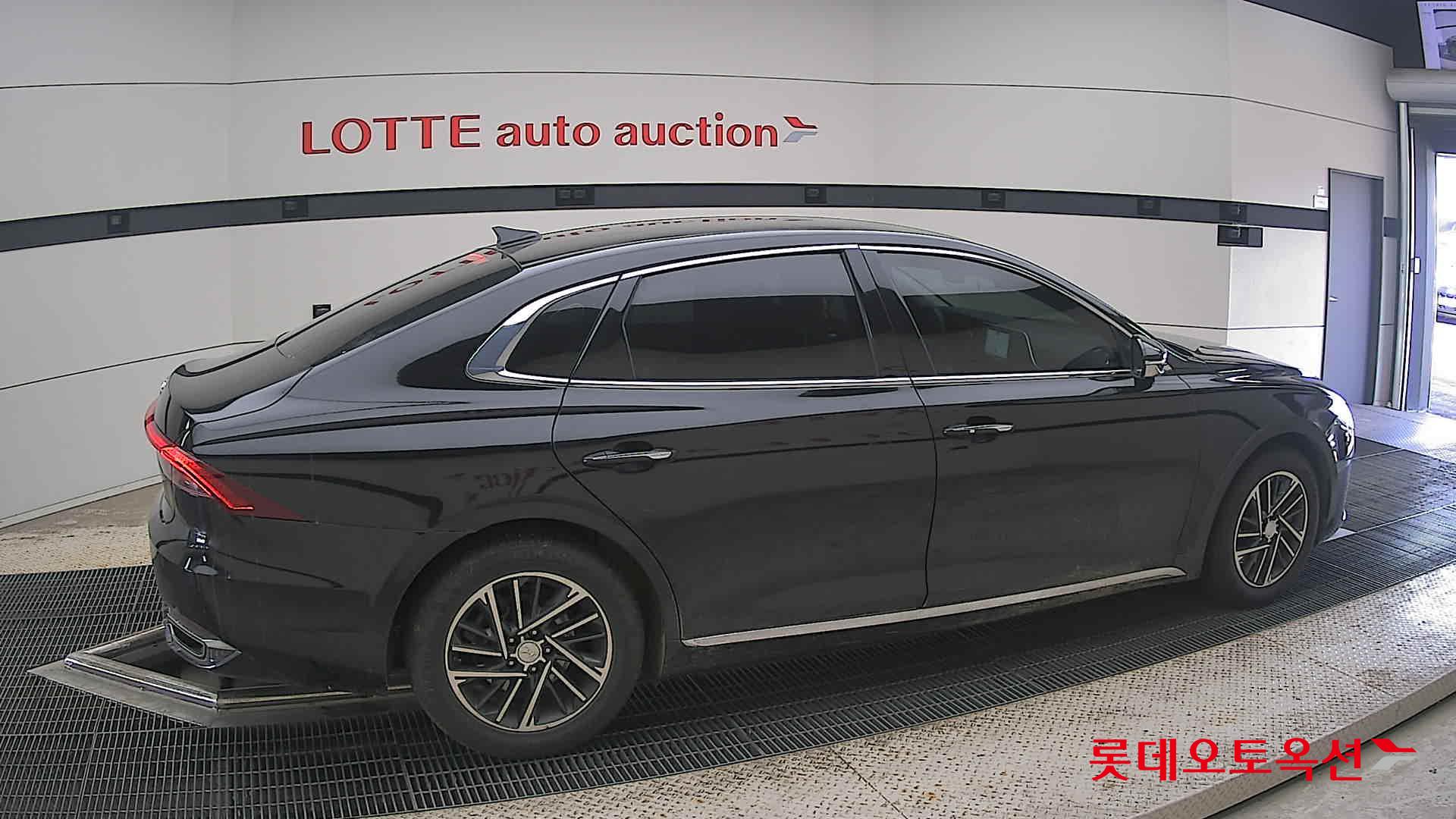 2022 - hyundai grandeur