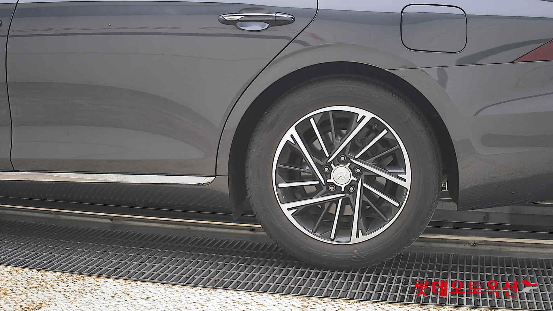 2020 - hyundai grandeur