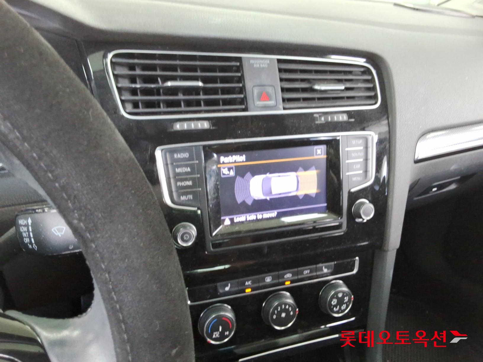 2014 - volkswagen golf