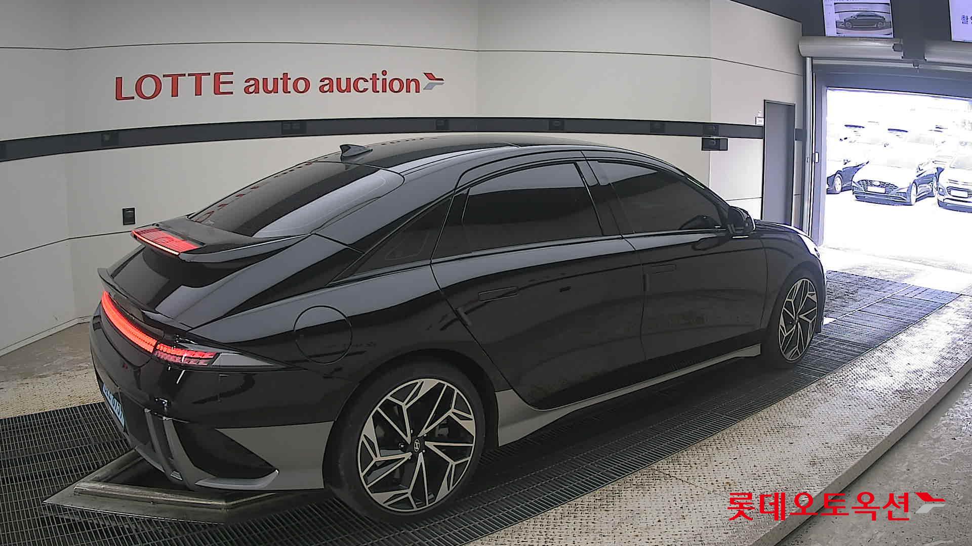 2023 - hyundai ioniq