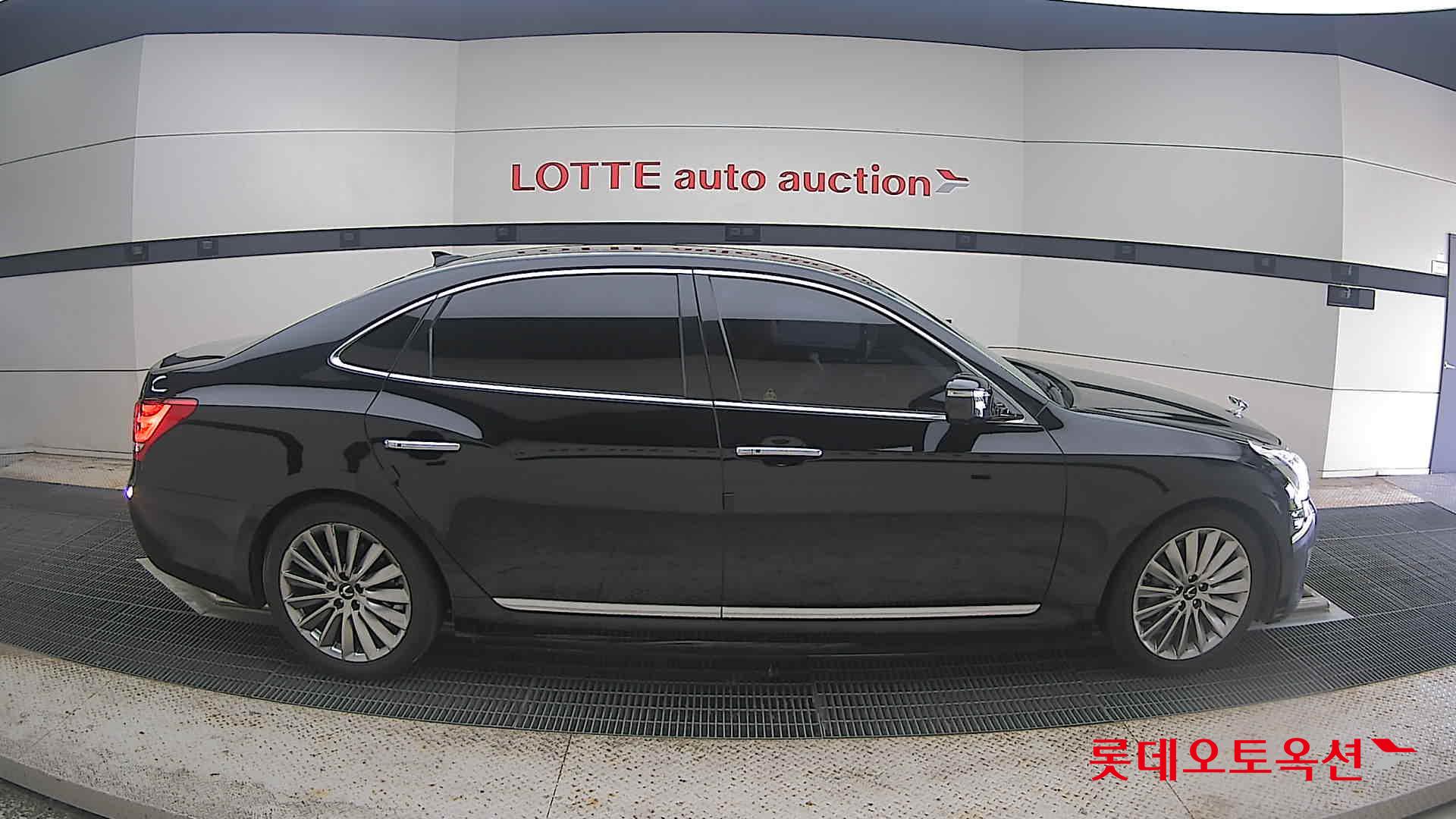2015 - hyundai equus