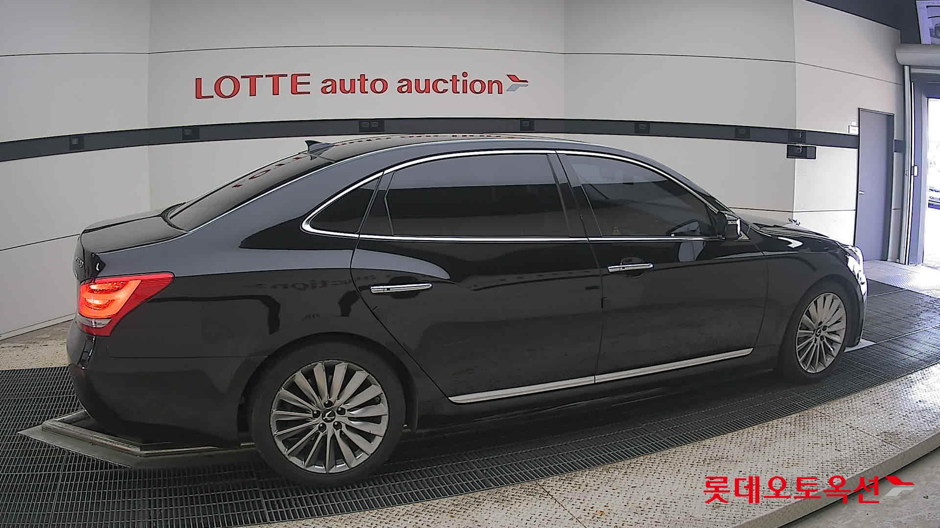 2015 - hyundai equus