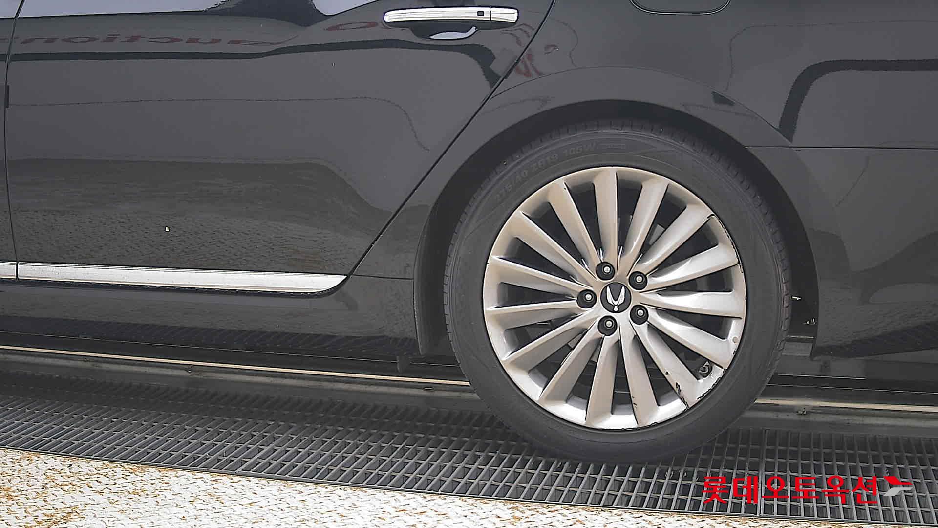 2015 - hyundai equus