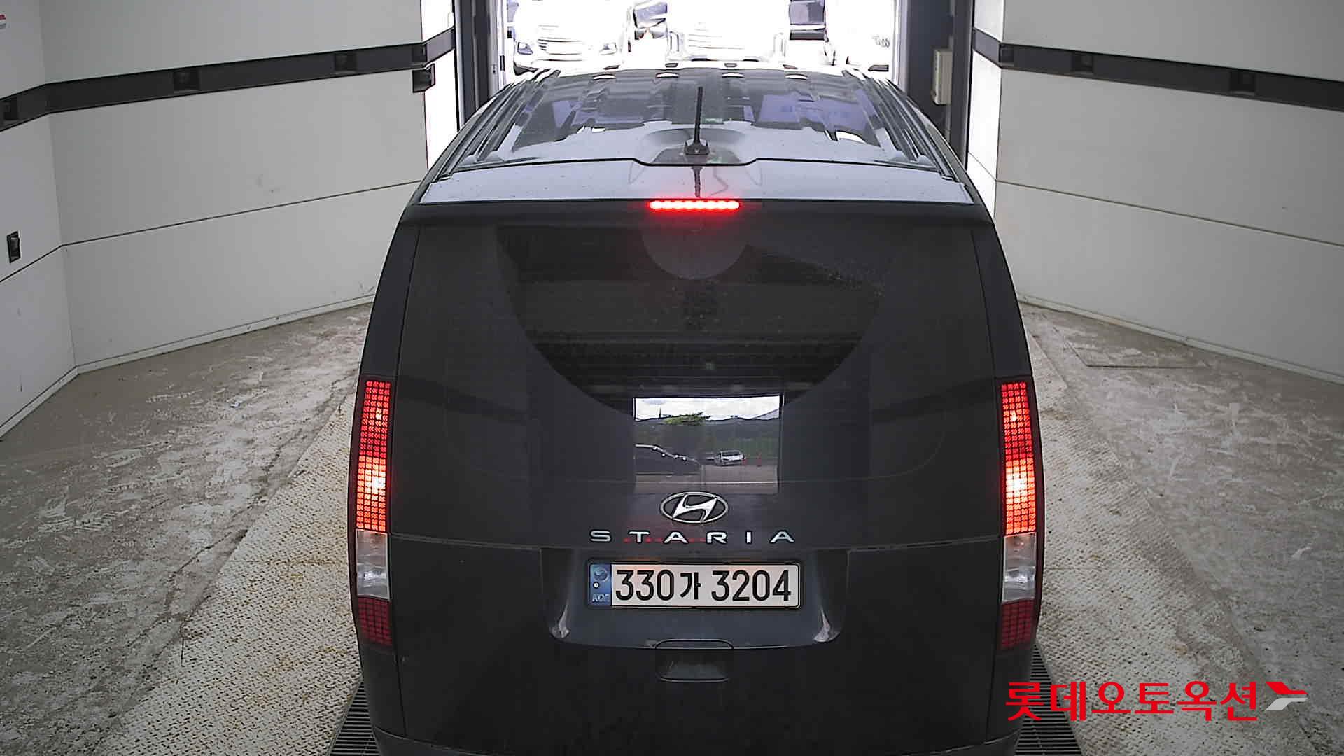 2022 - hyundai staria