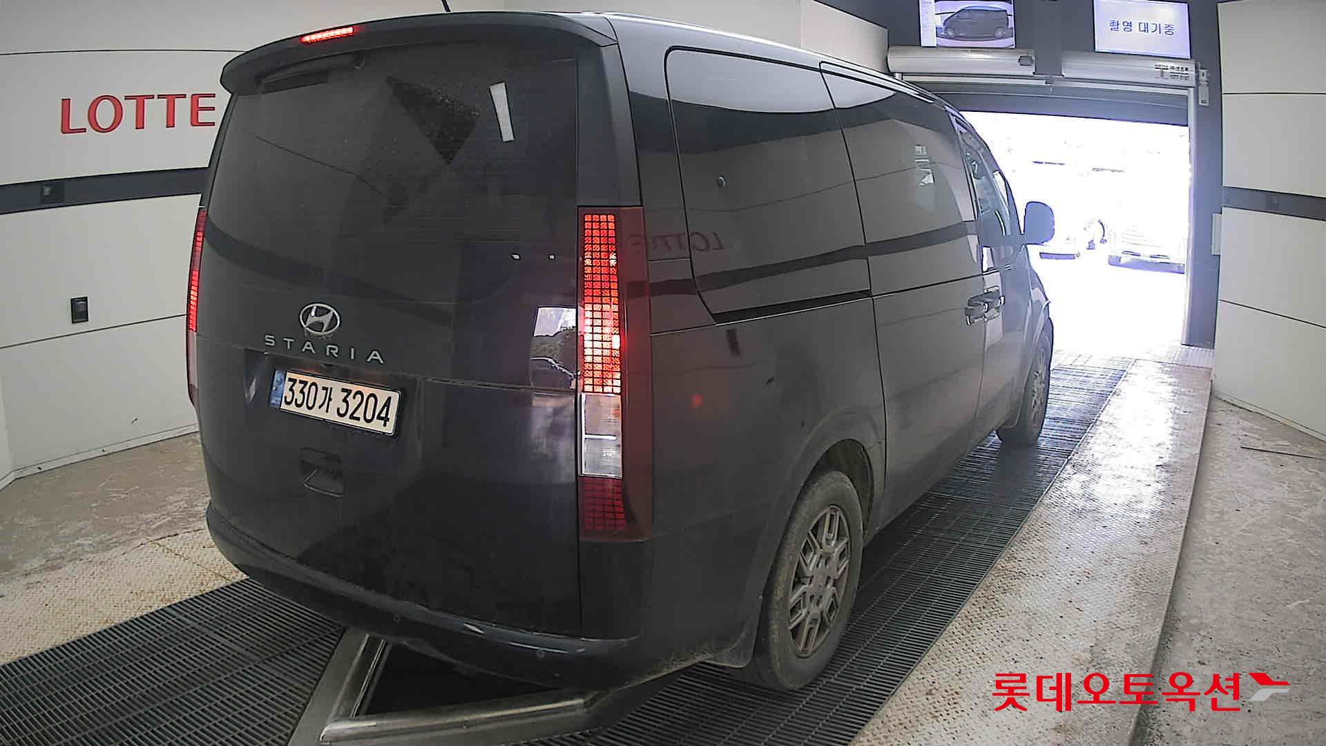 2022 - hyundai staria