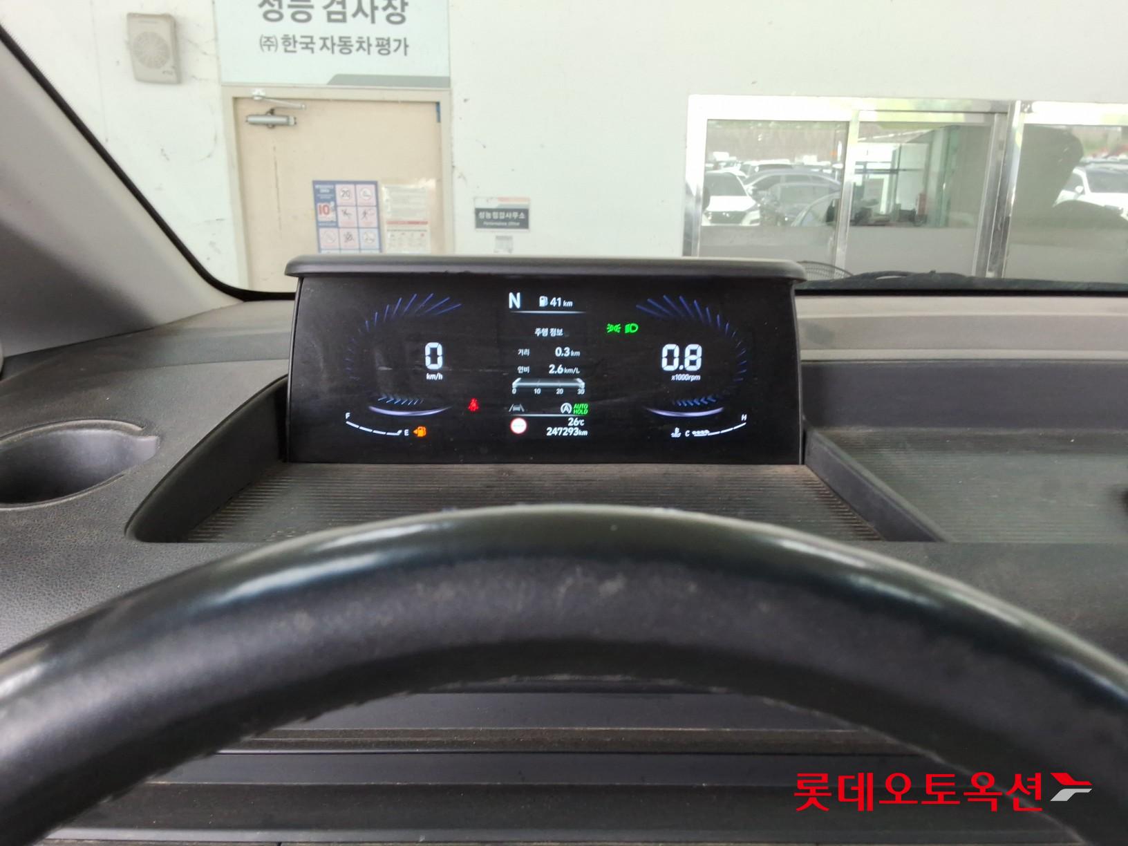 2022 - hyundai staria