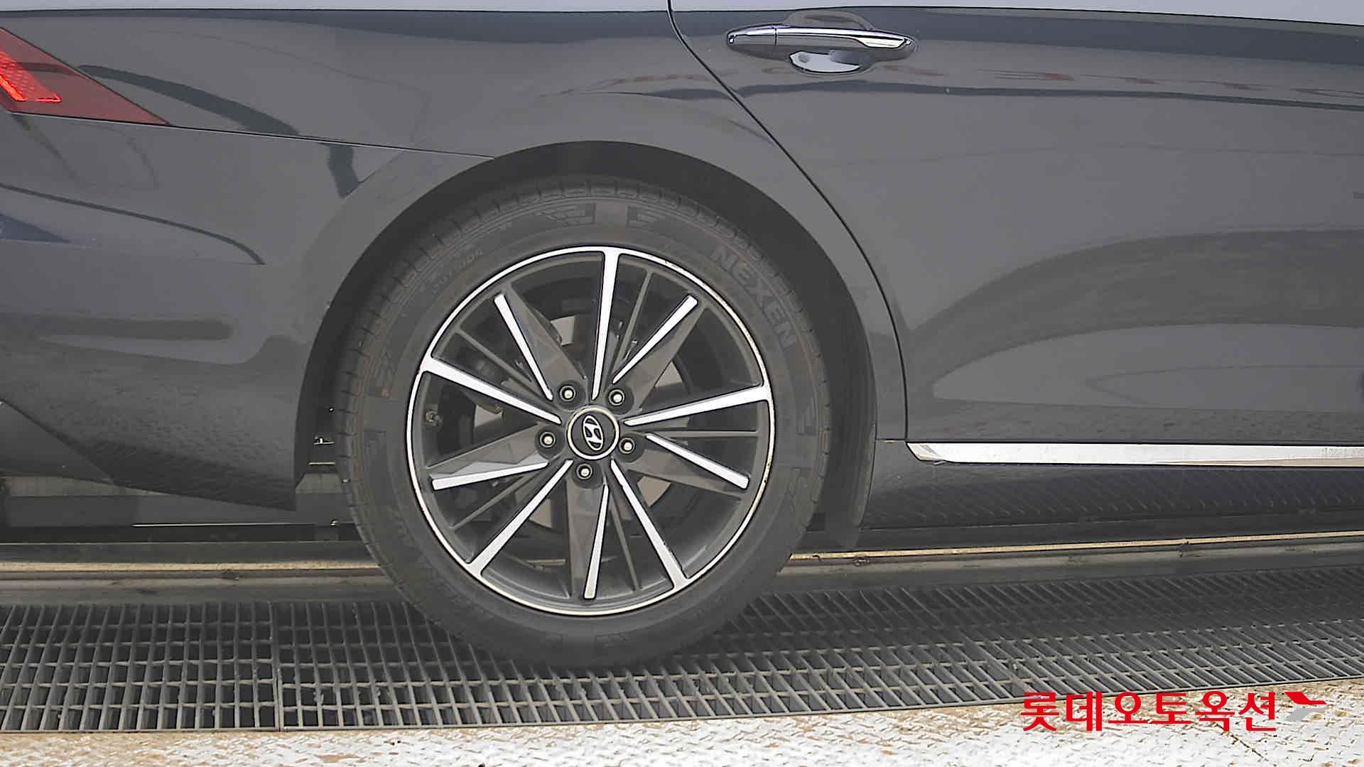 2020 - hyundai grandeur