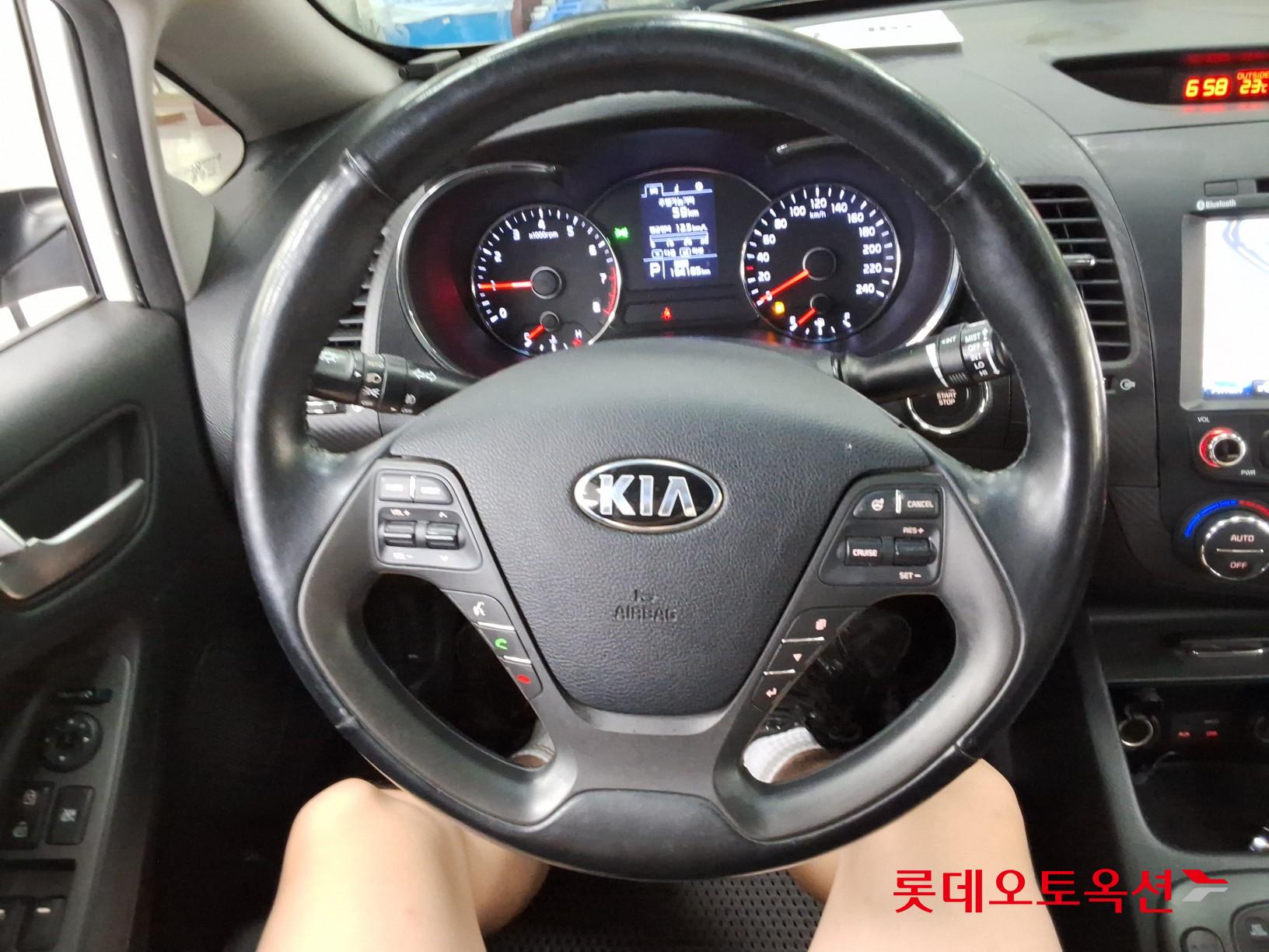 2015 - kia k3