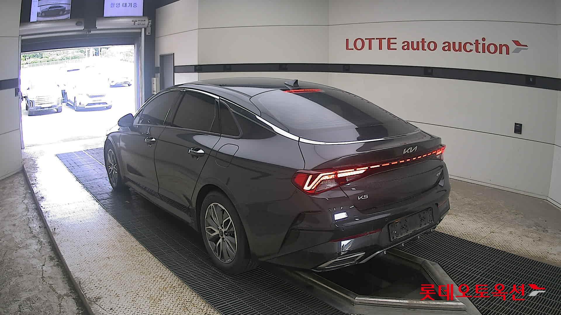 Kia K5 Hybrid 2023 Другое из Кореи, фото 6
