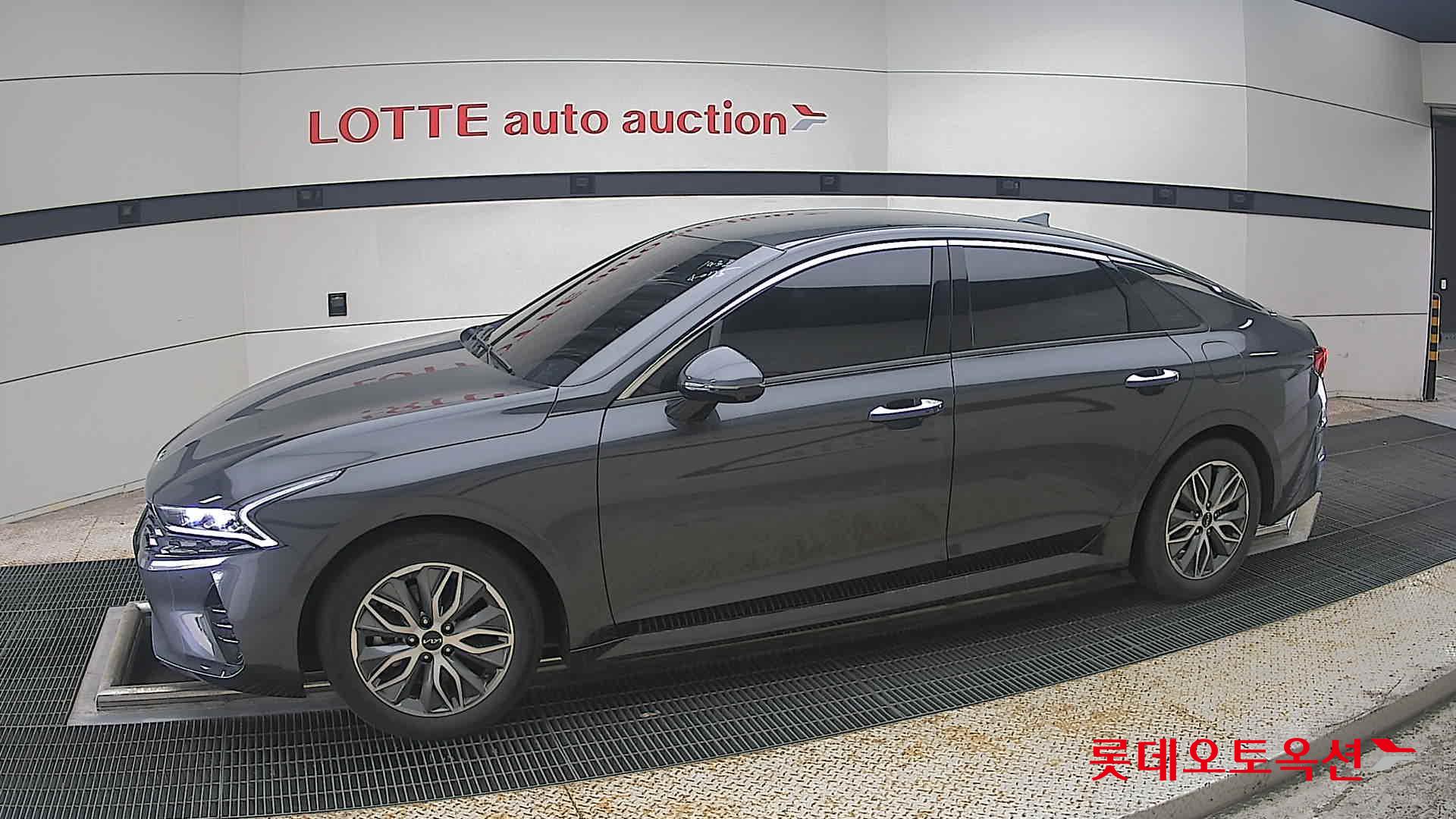 2023 - kia k5