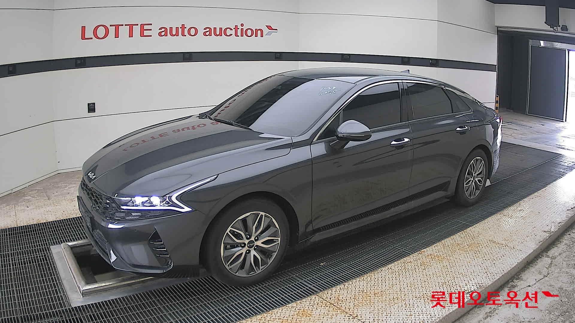 2023 - kia k5