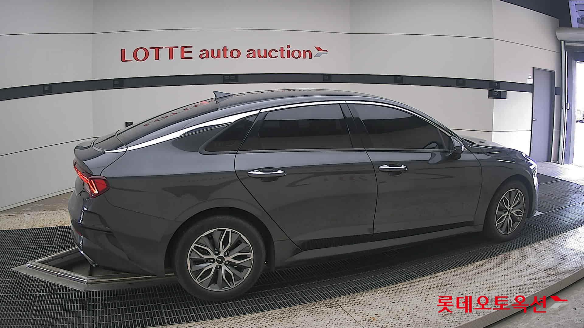 2023 - kia k5