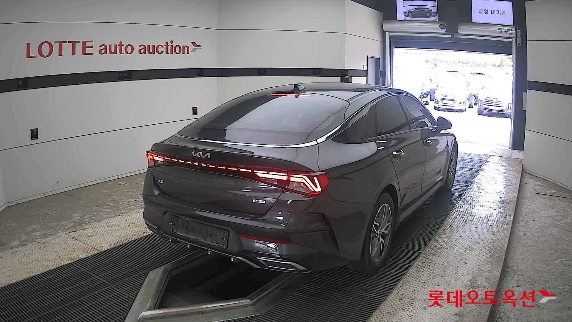 2023 - kia k5