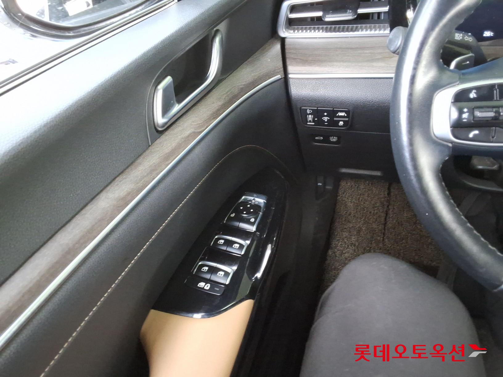2023 - kia k5