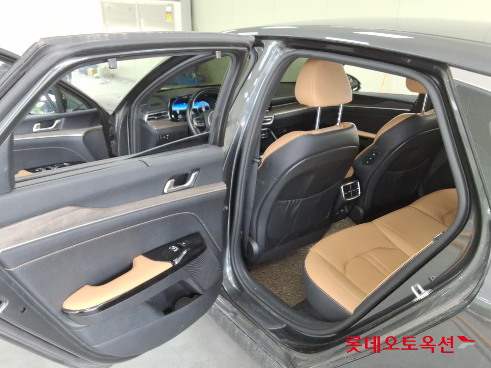 2023 - kia k5