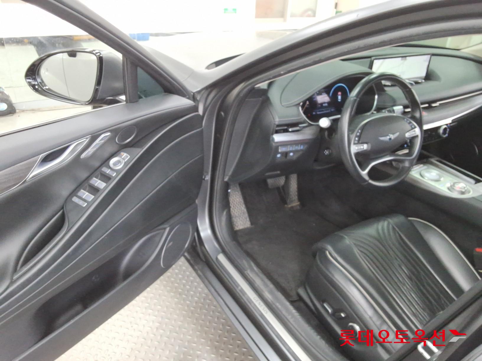 2021 - genesis g80
