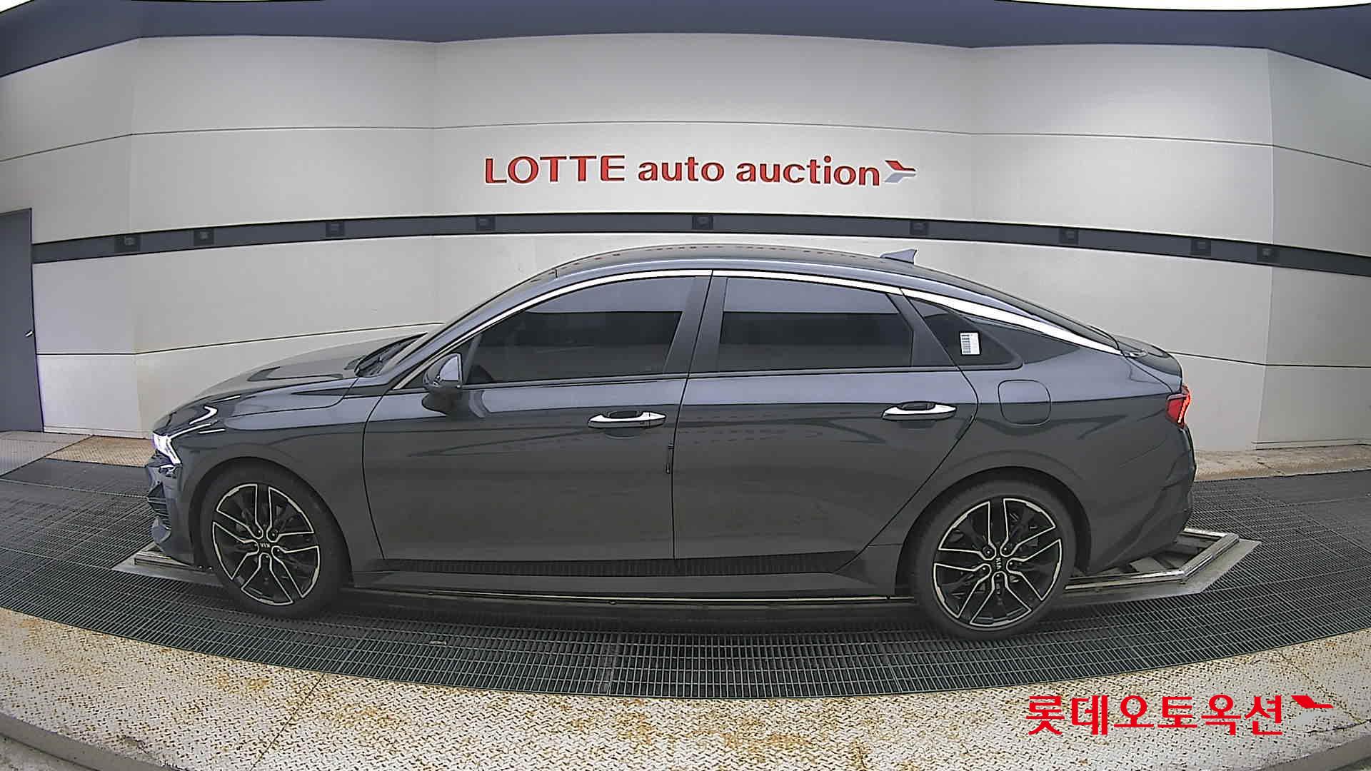 2021 - kia k5