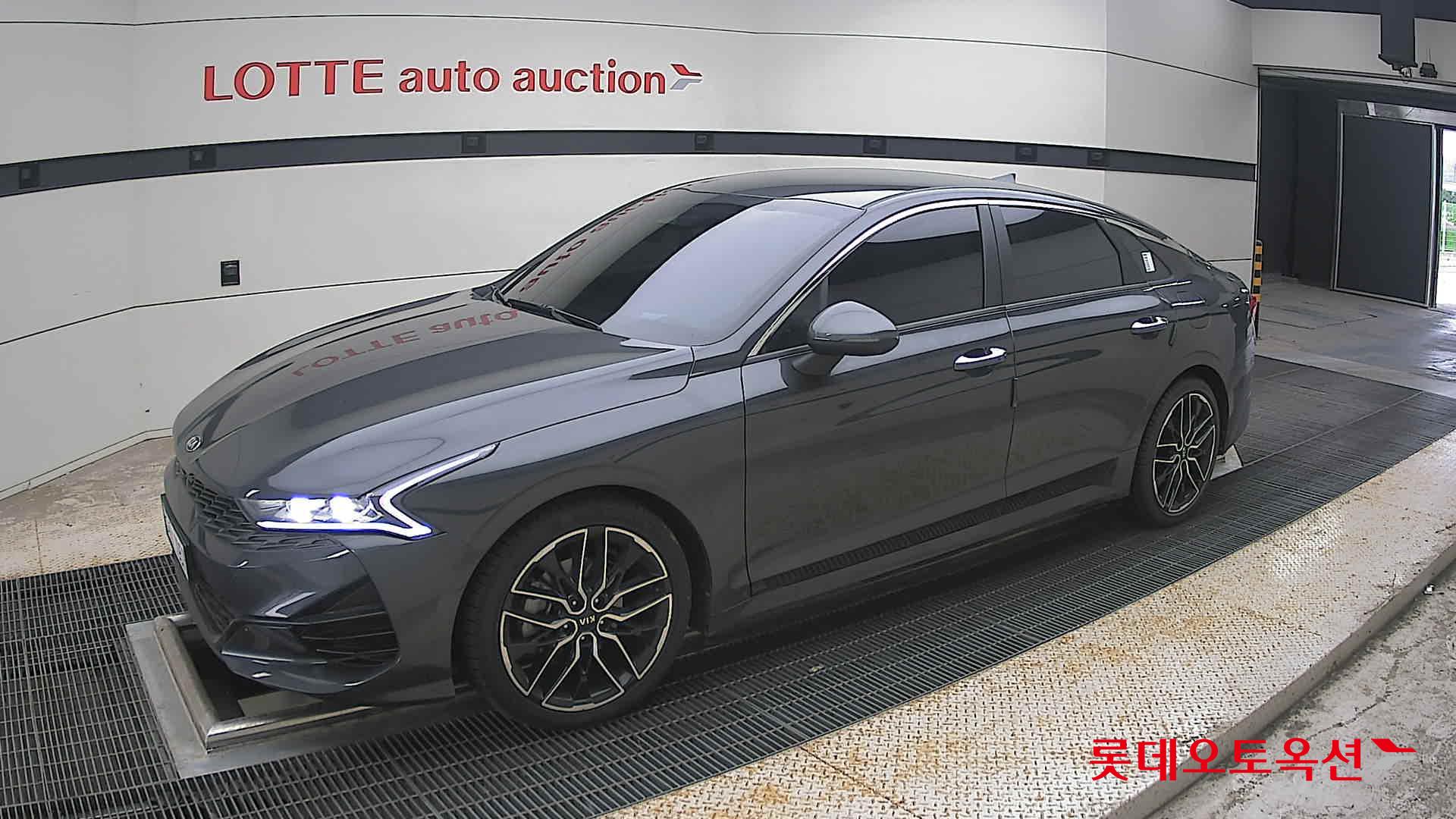 2021 - kia k5