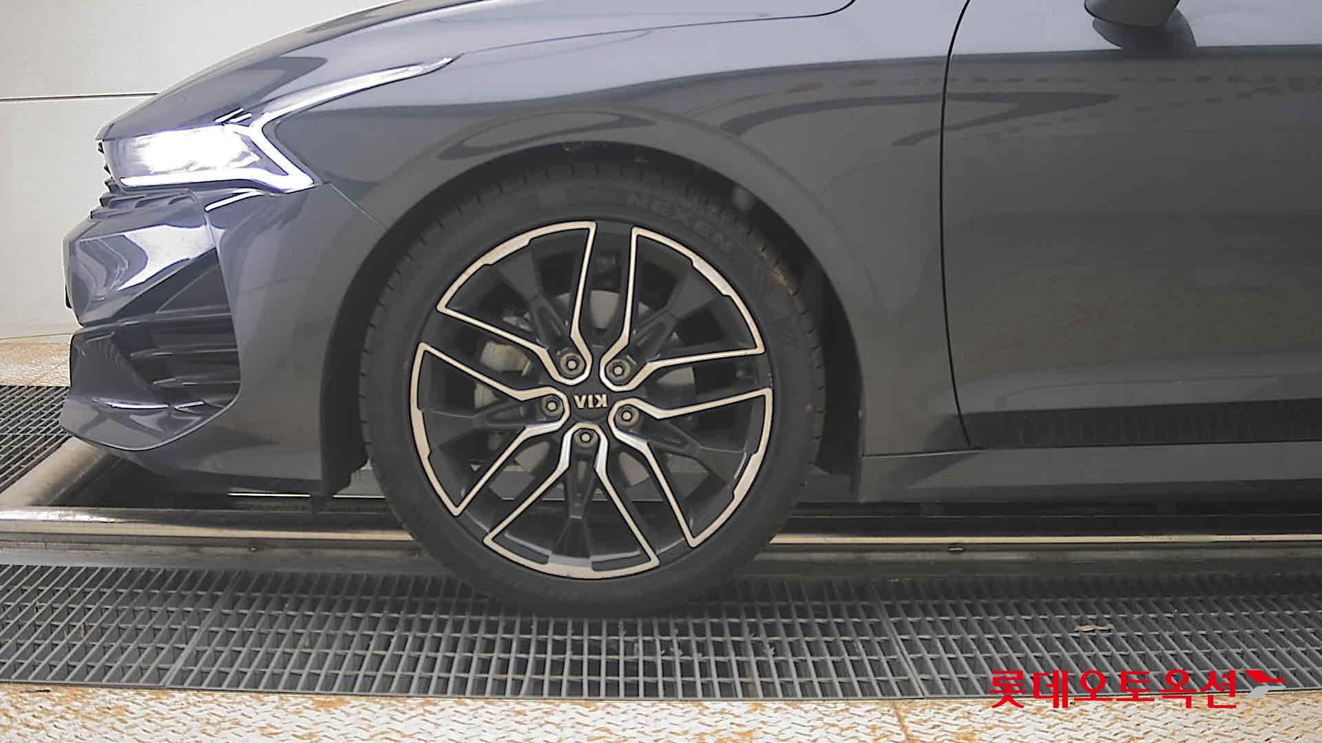 2021 - kia k5